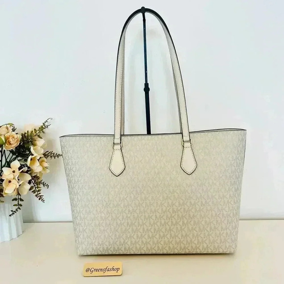 Michael Kors Purse & Wallet Sheila Large Signature & Metallic Tote Bag Pale gold - Picture 5 of 12